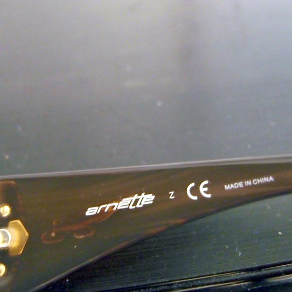 ARNETTE LUSTRE SHIELD WRAP SUNGLASSES-UNISEX - Picture 3 of 6